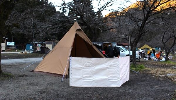 自作キャンプアイテム　陣幕